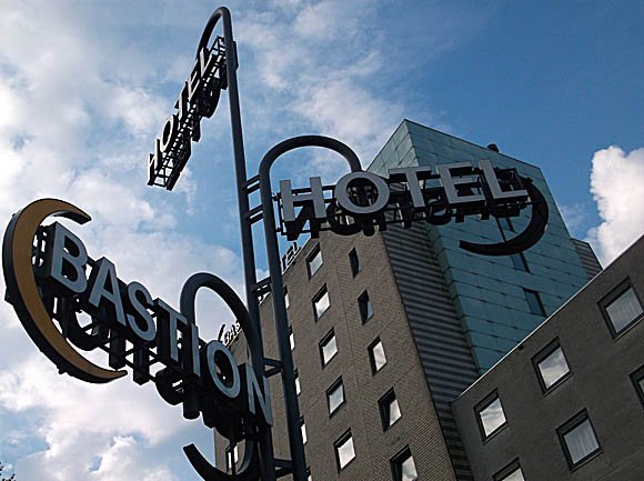 Bastion Hotel Amsterdam-Amstel/Peterjon Cresswell