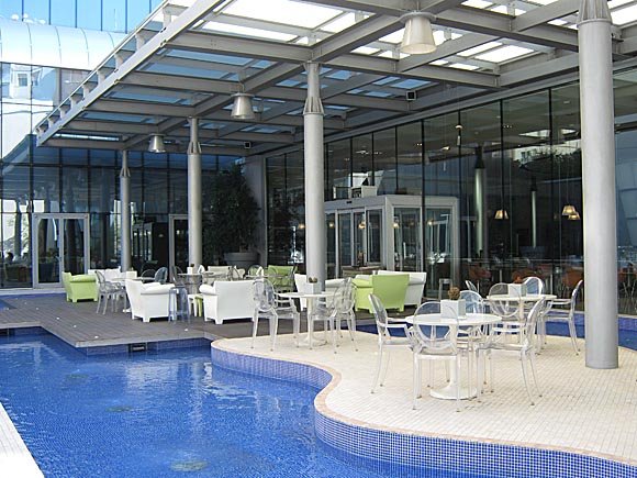 T Hotel/Claudia Tavani
