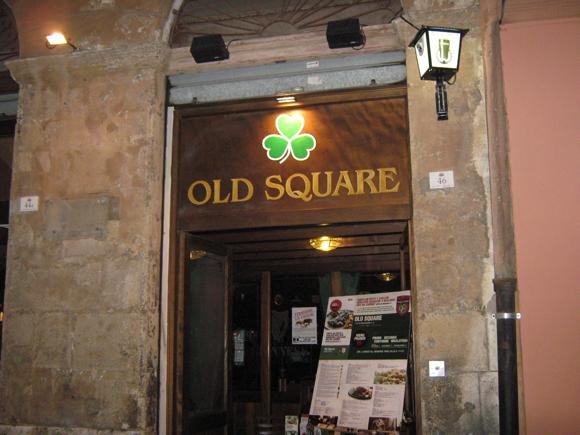 Old Square/Claudia Tavani
