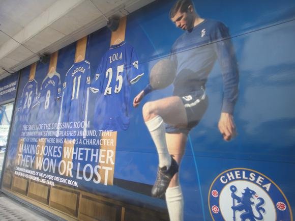 Stamford Bridge mural/Peterjon Cresswell