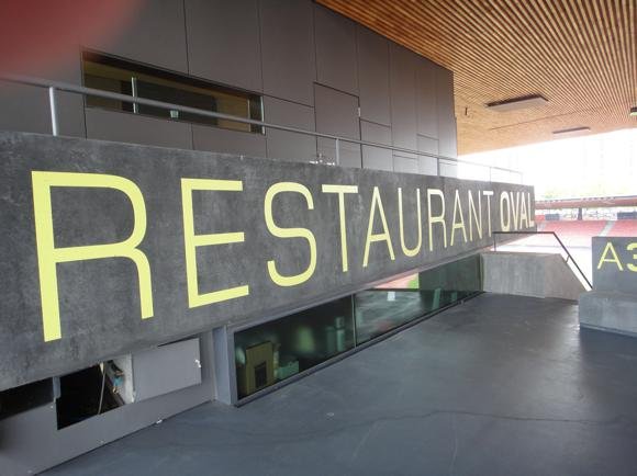 Restaurant Oval/Peterjon Cresswell