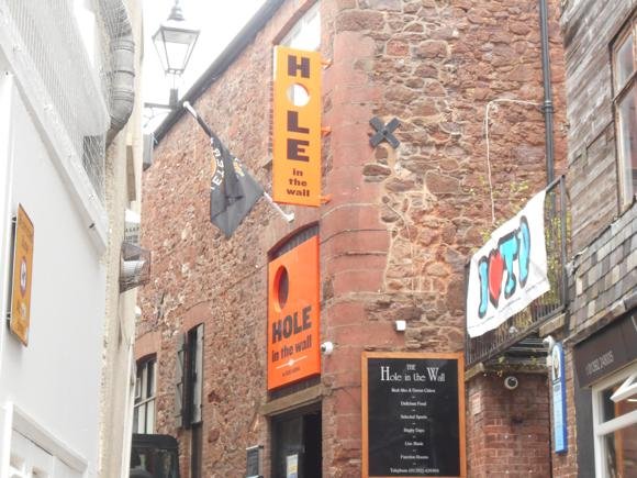 Hole in the Wall/Paul Martin