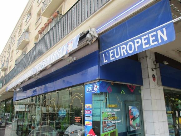 L'Européen/Peterjon Cresswell
