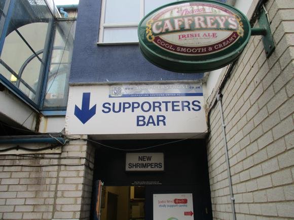 Shrimpers Bar/Peterjon Cresswell
