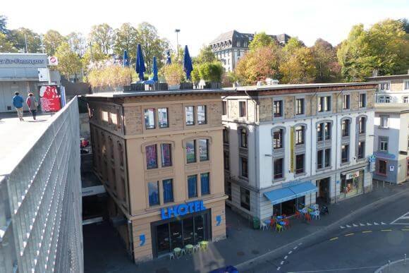 LHOTEL/Caroline Bishop