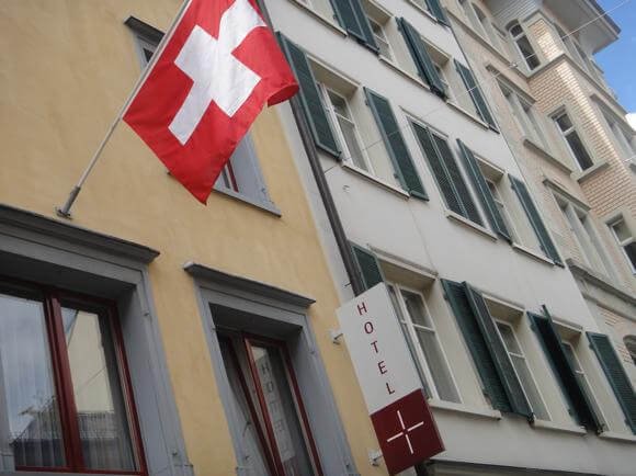 Hotel Weisses Kreuz/Peterjon Cresswell