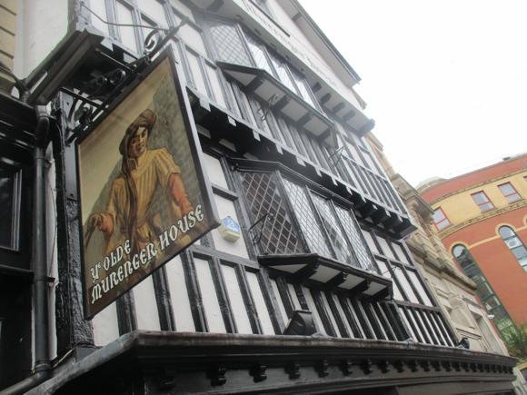 Ye Olde Murenger House/Peterjon Cresswell