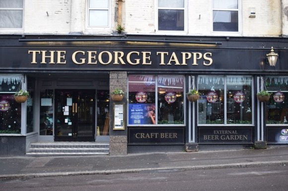 The George Tapps/Krisztián Mányi