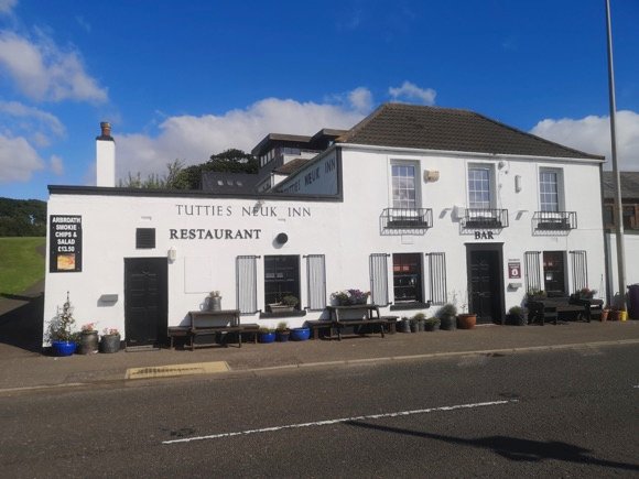 Tutties Neuk Inn/Simone Pirastu