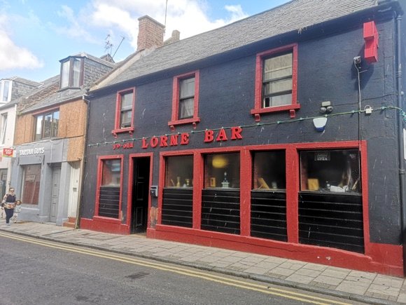 Lorne Bar/Simone Pirastu