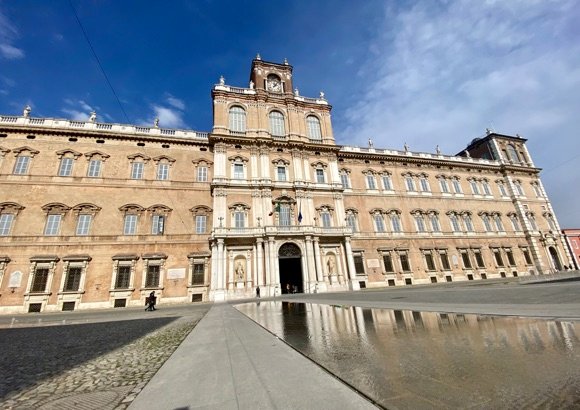 Welcome to Modena/Alan Deamer