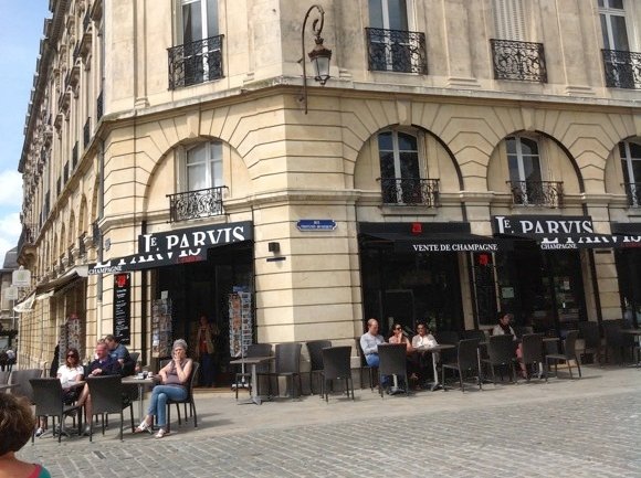 Le Parvis/Jo Lane