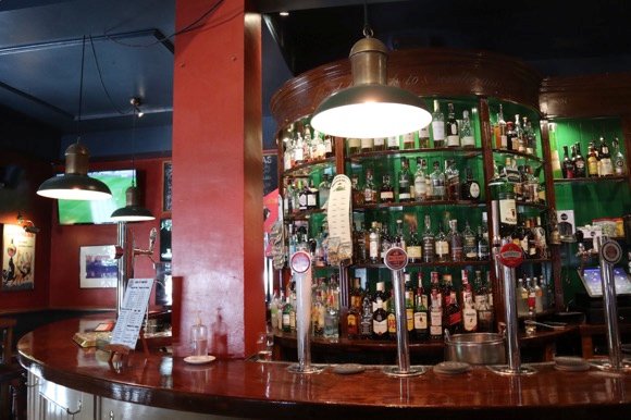 Merchant Pub/Yuan Yuan Fu