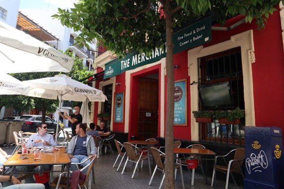 Merchant Pub/Yuan Yuan Fu