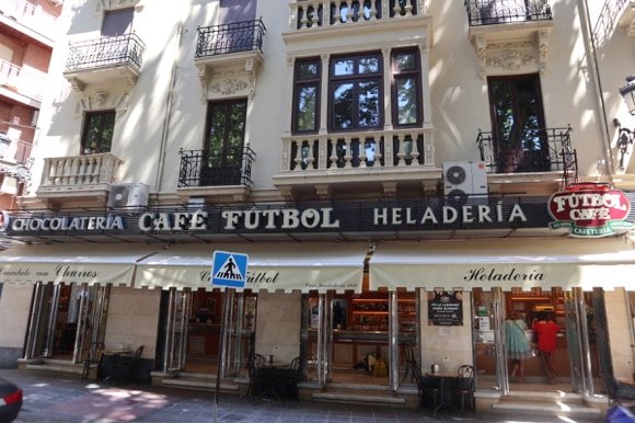 Café Fútbol/Yuan Yuan Fu