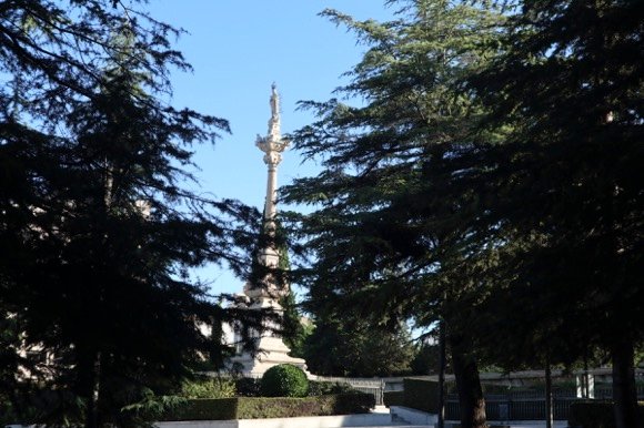 Welcome to Granada/Yuan Yuan Fu