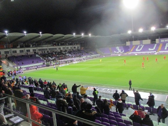 Szusza Ferenc Stadion/Peterjon Cresswell